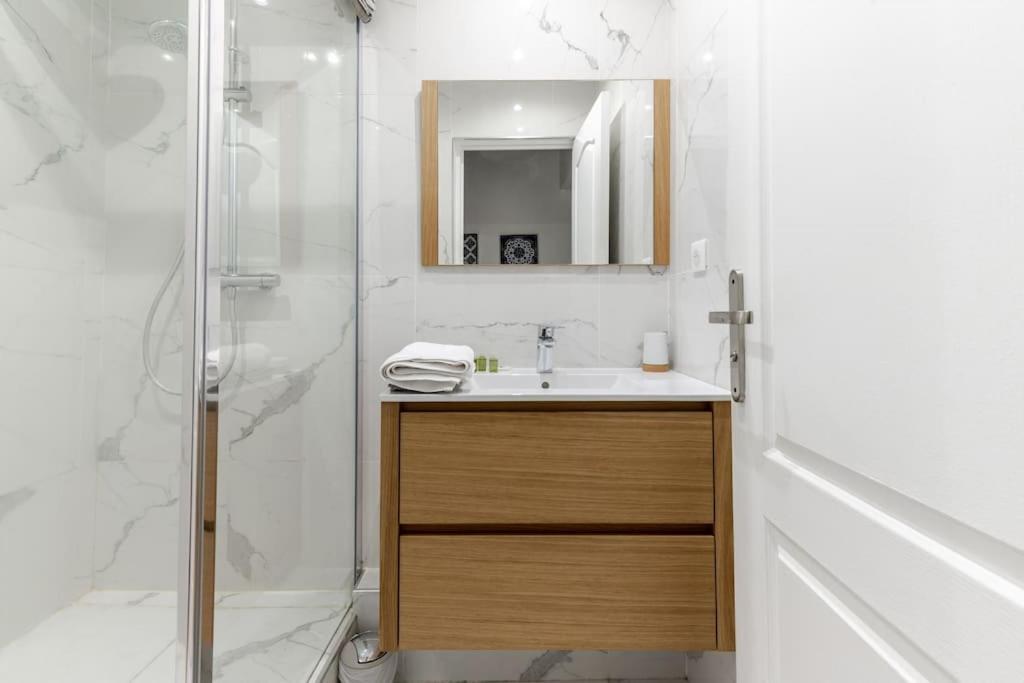 Grands Boulevards 22 : Appartement Cosy 1Br-4P باريس المظهر الخارجي الصورة