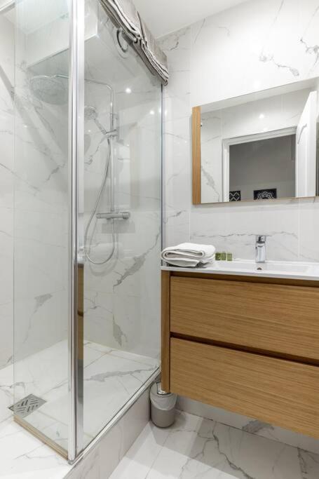 Grands Boulevards 22 : Appartement Cosy 1Br-4P باريس المظهر الخارجي الصورة